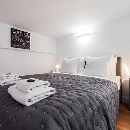 Dockside Flats Apartmanhotel Amszterdam