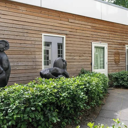 Aparthotel Dockside Flats