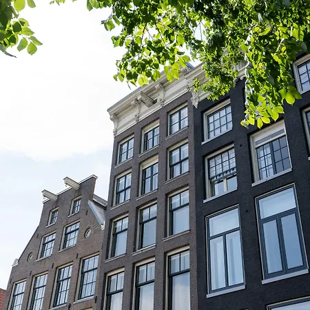 Dockside Flats Apart-hotel