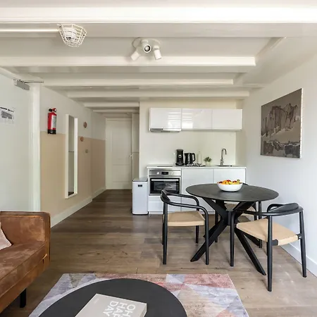 Dockside Flats Apartmanhotel Amszterdam