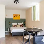 Dockside Flats 3* אמסטרדם