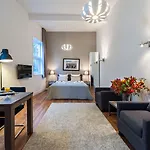 Dockside Flats 3* אמסטרדם