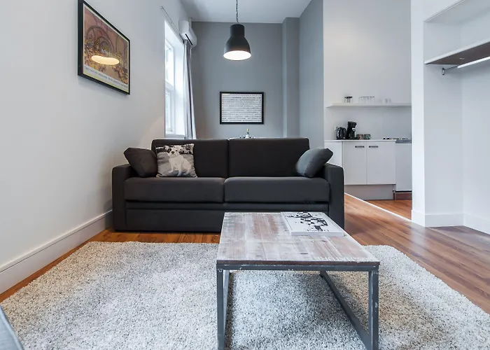 Dockside Flats מלון דירות