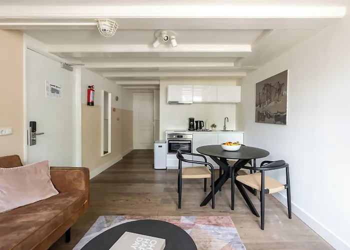 Dockside Flats מלון דירות אמסטרדם