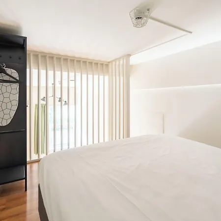 Aparthotel Dockside Flats 3*